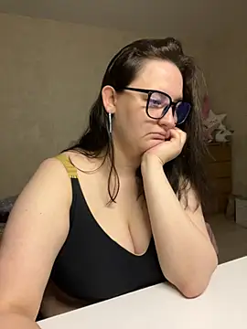 Snapshot of hungry1bunny chatting on October 26, 2025, 3:45 pm hungry1bunny online show from October 26, 2025, 3:45 pm