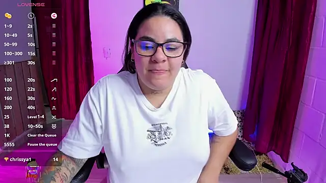 Snapshot of Sharon_hils chatting on January 26, 2025, 12:47 am Sharon hils online show from January 26, 2025, 12:47 am