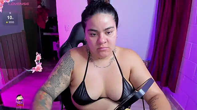 Snapshot of Sharon_hils chatting on January 23, 2025, 10:54 pm Sharon hils online show from January 23, 2025, 10:54 pm