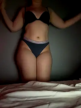 Snapshot of goddessbigbum chatting on December 15, 2025, 9:53 pm goddessbigbum online show from December 15, 2025, 9:53 pm