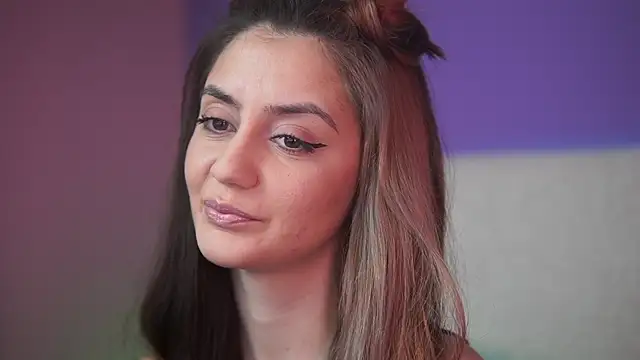 Snapshot of SabrinaHope chatting on January 12, 2026, 10:03 pm SabrinaHope online show from January 12, 2026, 10:03 pm