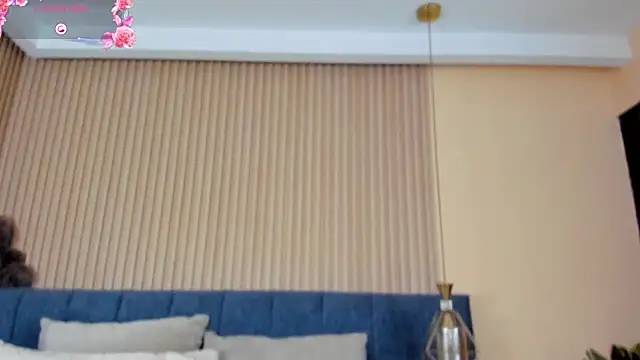 kathecute   online show from November 14, 2025, 1:42 am