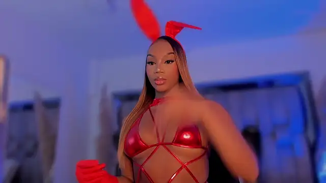 Snapshot of ChaynnaCooper chatting on October 31, 2025, 4:42 am ChaynnaCooper online show from October 31, 2025, 4:42 am