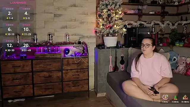 Kimberly-Caprice online show from December 19, 2025, 7:05 pm