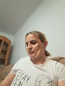 Snapshot of Malichkaanna30 chatting on December 16, 2025, 5:39 pm Malichkaanna30 online show from December 16, 2025, 5:39 pm