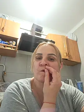 Malichkaanna30 online show from March 18, 2026, 4:08 pm