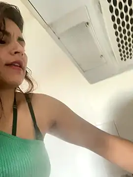 Chanel shaw online show from October 18, 2025, 3:14 pm