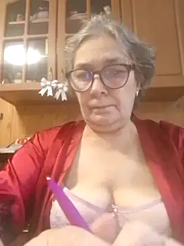 Snapshot of IrinaSweet54 chatting on December 1, 2025, 8:37 am IrinaSweet54 online show from December 1, 2025, 8:37 am