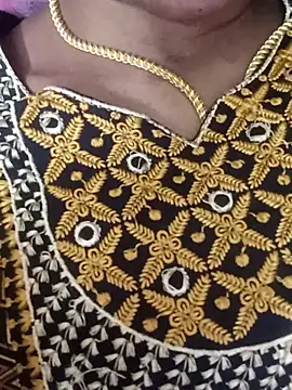 Ambika01 online show from November 4, 2025, 4:16 am