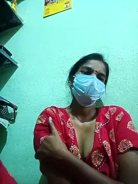 anusiya01 online show from December 3, 2025, 2:56 am