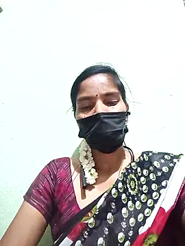 anusiya01 online show from March 19, 2025, 6:34 pm