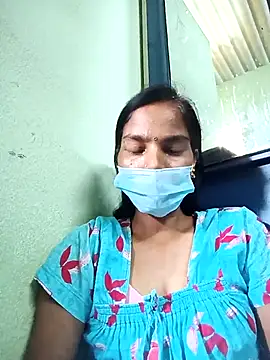 anusiya01 online show from October 6, 2025, 4:57 am