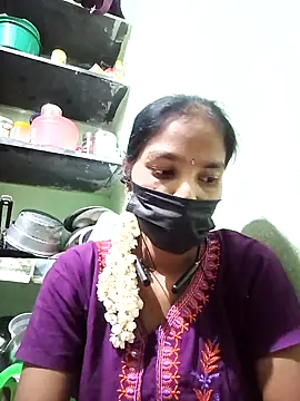 anusiya01 online show from March 12, 2025, 6:43 pm