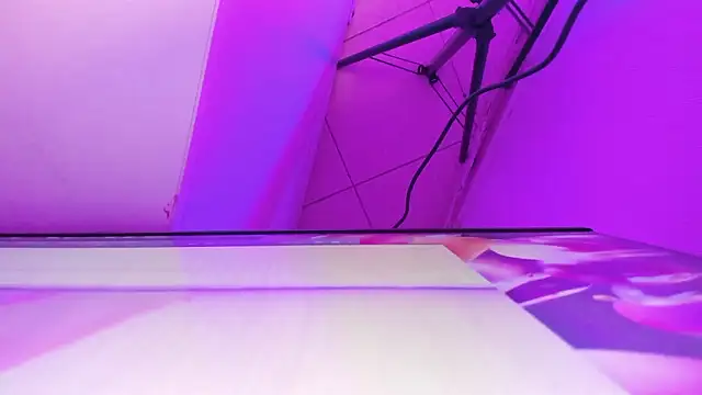 sarah  bigboobs online show from February 4, 2026, 6:41 am