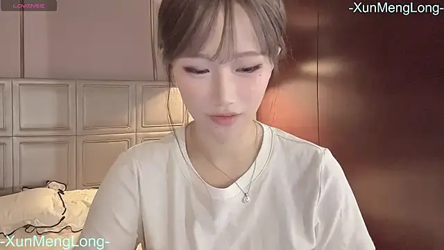 -XunMengLong- online show from January 5, 2026, 5:27 pm