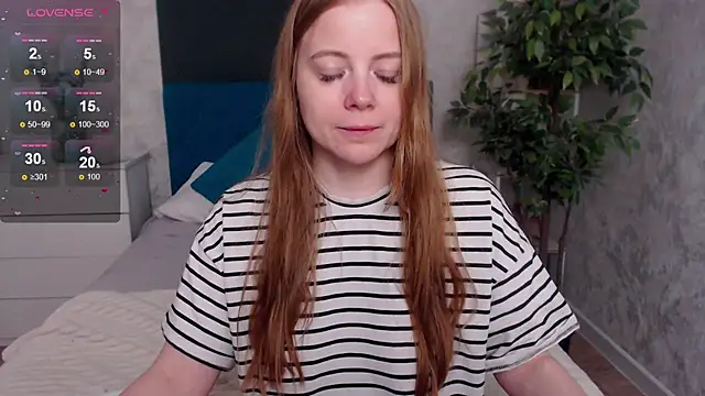 JennyyHot online show from February 15, 2026, 6:25 am