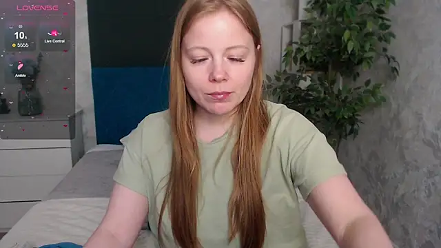Snapshot of JennyyHot chatting on March 24, 2026, 8:47 am JennyyHot online show from March 24, 2026, 8:47 am