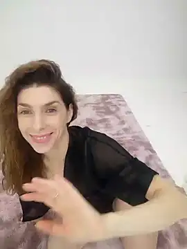 Snapshot of YourSuperModel chatting on November 9, 2025, 8:07 am YourSuperModel online show from November 9, 2025, 8:07 am