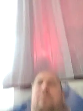 Snapshot of intx800 chatting on October 27, 2025, 10:27 am intx800 online show from October 27, 2025, 10:27 am