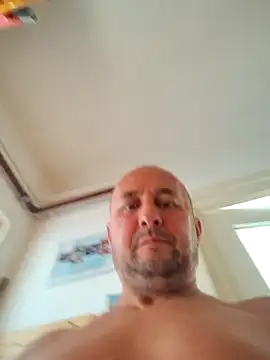 Snapshot of intx800 chatting on September 24, 2025, 2:45 pm intx800 online show from September 24, 2025, 2:45 pm