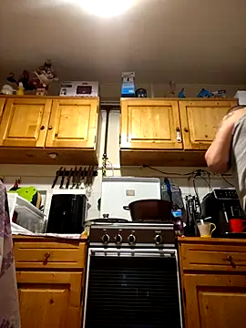 Snapshot of intx800 chatting on November 7, 2025, 3:11 am intx800 online show from November 7, 2025, 3:11 am