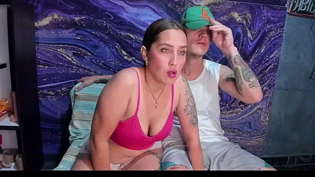 Snapshot of Zara_cum69 chatting on December 1, 2025, 2:45 am Zara cum69 online show from December 1, 2025, 2:45 am