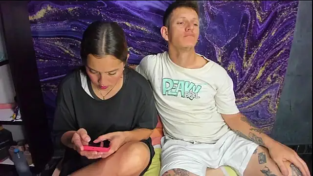 Snapshot of Zara_cum69 chatting on November 17, 2025, 2:15 am Zara cum69 online show from November 17, 2025, 2:15 am