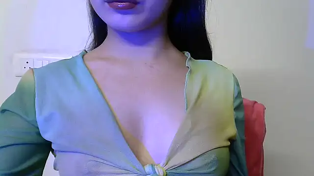 Snapshot of amrita2210 chatting on October 18, 2025, 8:22 pm amrita2210 online show from October 18, 2025, 8:22 pm