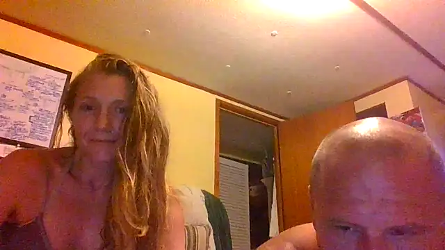 raybo715 online show from May 25, 2026, 4:12 am