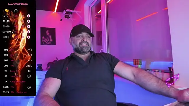 MAGABEAR077 online show from April 12, 2026, 8:12 pm