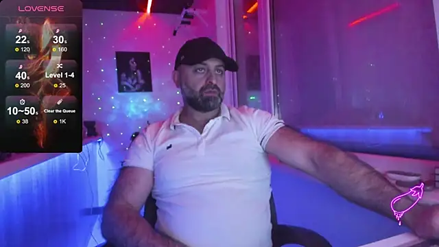 MAGABEAR077 online show from December 4, 2025, 7:02 pm