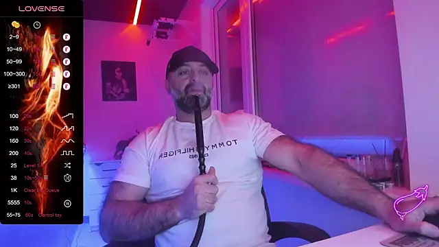 MAGABEAR077 online show from February 7, 2026, 4:26 pm