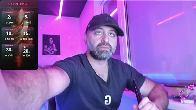 MAGABEAR077 online show from November 11, 2025, 7:52 pm