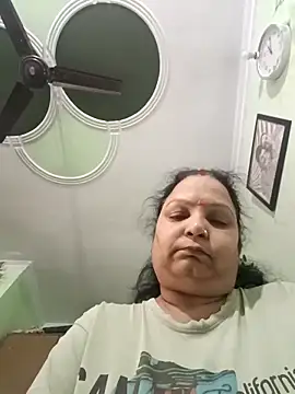 Snapshot of Kavya_kapoor chatting on November 21, 2025, 7:40 am Kavya kapoor online show from November 21, 2025, 7:40 am