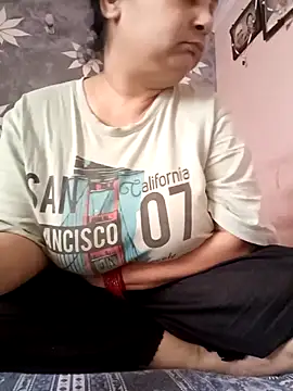 Snapshot of Kavya_kapoor chatting on November 16, 2025, 4:39 am Kavya kapoor online show from November 16, 2025, 4:39 am