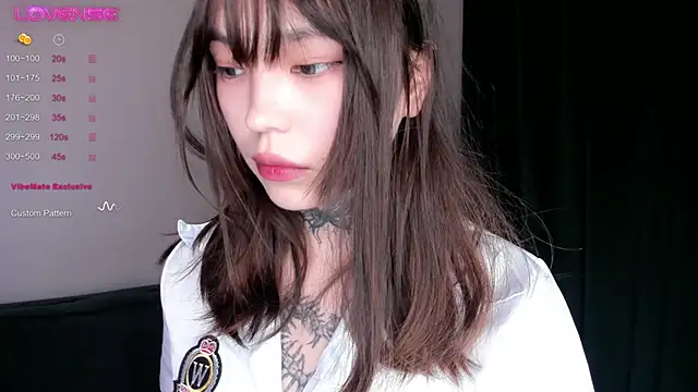 Snapshot of Dark_Ester chatting on September 30, 2025, 12:44 pm Dark Ester online show from September 30, 2025, 12:44 pm