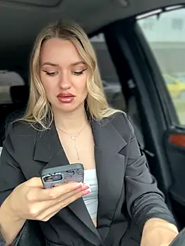 Snapshot of Devill_Angel_ chatting on October 25, 2025, 9:19 am Devill Angel online show from October 25, 2025, 9:19 am