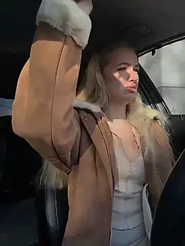 Devill Angel  online show from April 9, 2026, 5:42 am