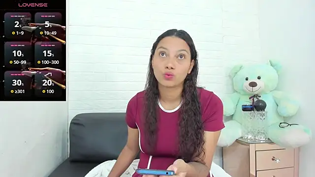 Snapshot of nathally_roses chatting on May 1, 2026, 8:36 pm nathally roses online show from May 1, 2026, 8:36 pm