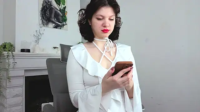 Baby Evalena online show from March 8, 2026, 5:11 am