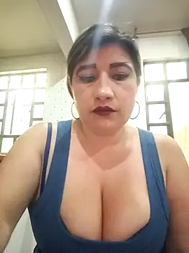 Snapshot of Hannahcandyy chatting on November 6, 2025, 10:14 pm Hannahcandyy online show from November 6, 2025, 10:14 pm