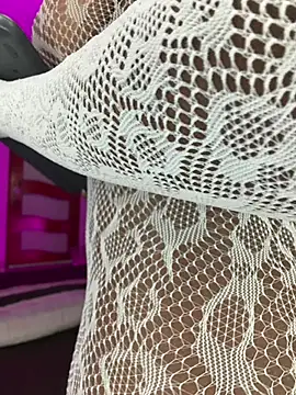 Lola King online show from May 16, 2026, 2:10 am