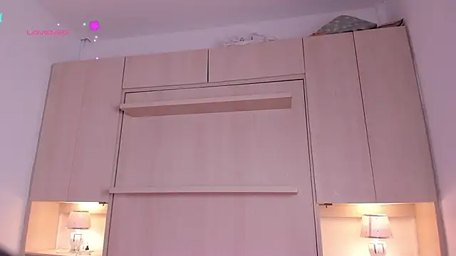 Snapshot of IvannaMuller_ chatting on January 24, 2025, 1:56 am IvannaMuller online show from January 24, 2025, 1:56 am