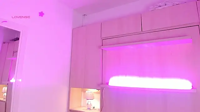 Snapshot of IvannaMuller_ chatting on January 23, 2025, 1:41 am IvannaMuller online show from January 23, 2025, 1:41 am