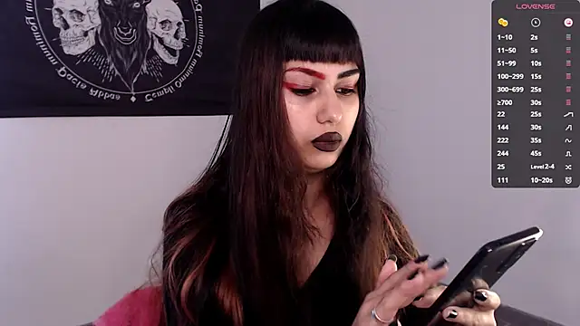 Snapshot of Little-Lucifer chatting on November 11, 2025, 8:36 pm Little-Lucifer online show from November 11, 2025, 8:36 pm