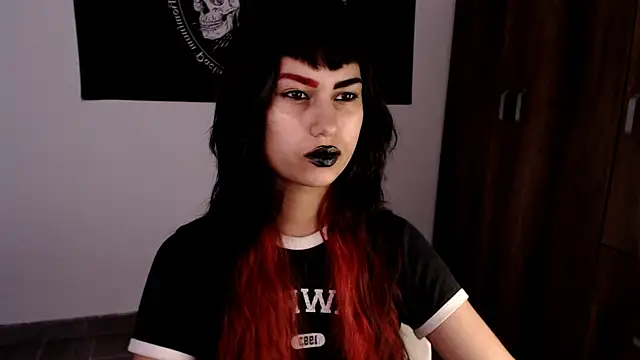 Snapshot of Little-Lucifer chatting on January 14, 2026, 10:02 pm Little-Lucifer online show from January 14, 2026, 10:02 pm