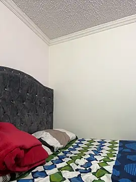 Snapshot of ZMalco2Hend8 chatting on March 4, 2026, 5:48 am ZMalco2Hend8 online show from March 4, 2026, 5:48 am