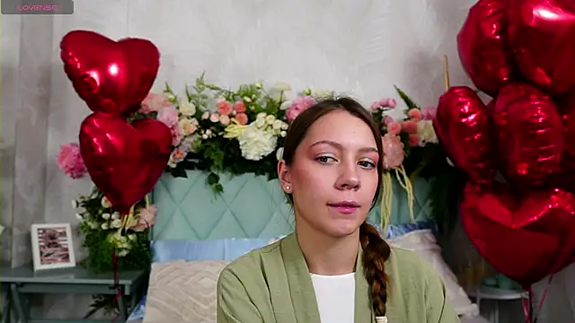 Snapshot of AliceBrayan chatting on February 12, 2026, 5:13 pm AliceBrayan online show from February 12, 2026, 5:13 pm