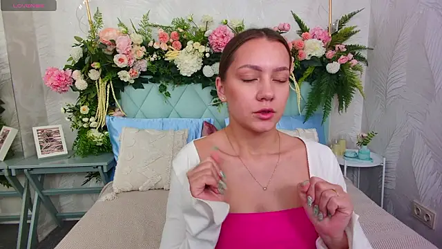 Snapshot of AliceBrayan chatting on February 2, 2026, 5:23 pm AliceBrayan online show from February 2, 2026, 5:23 pm