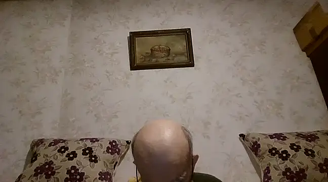 Snapshot of mariusica1@xh chatting on March 12, 2025, 7:47 pm mariusica1xh online show from March 12, 2025, 7:47 pm